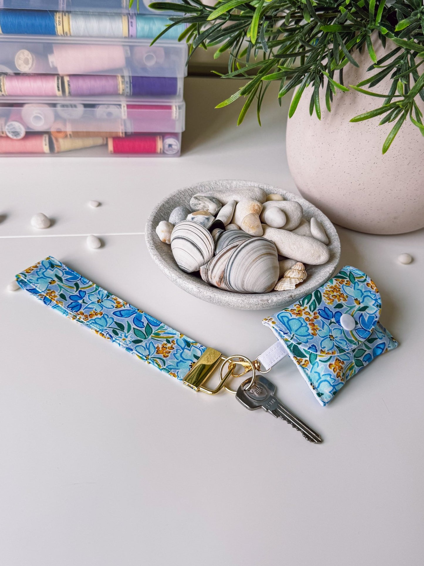 Mini Clip Case Daisy Meadow (Liberty) - Ana Woods