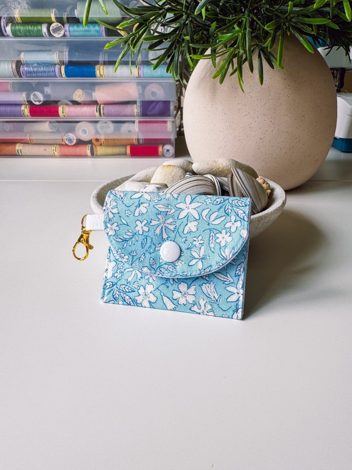 Mini Clip Case Flower Field (Liberty) - Ana Woods