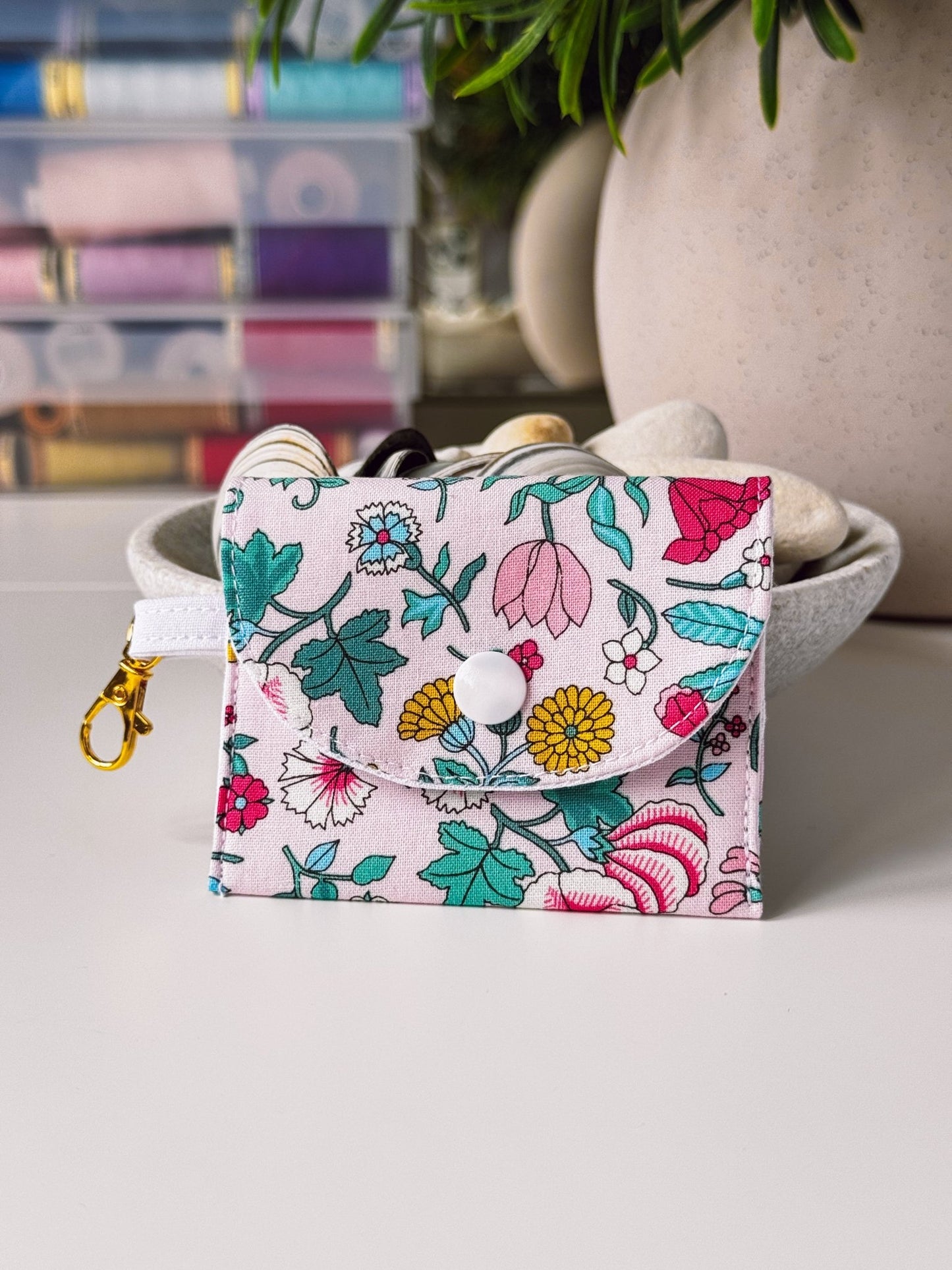 Mini Clip Case Flower Meadow (Liberty) - Ana Woods