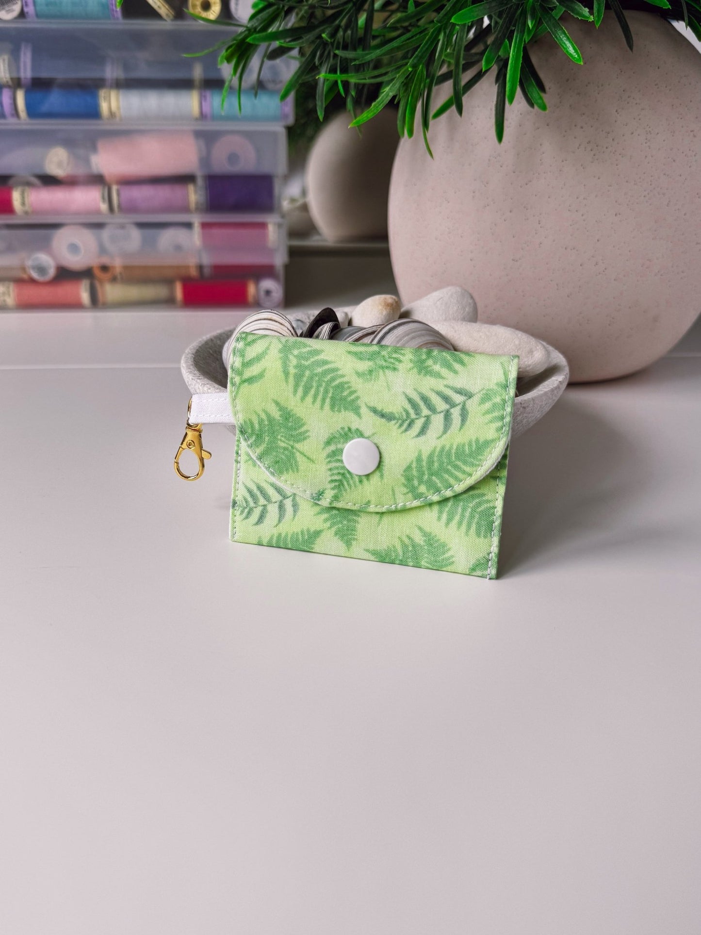 Mini Clip Case Green Fern - Ana Woods