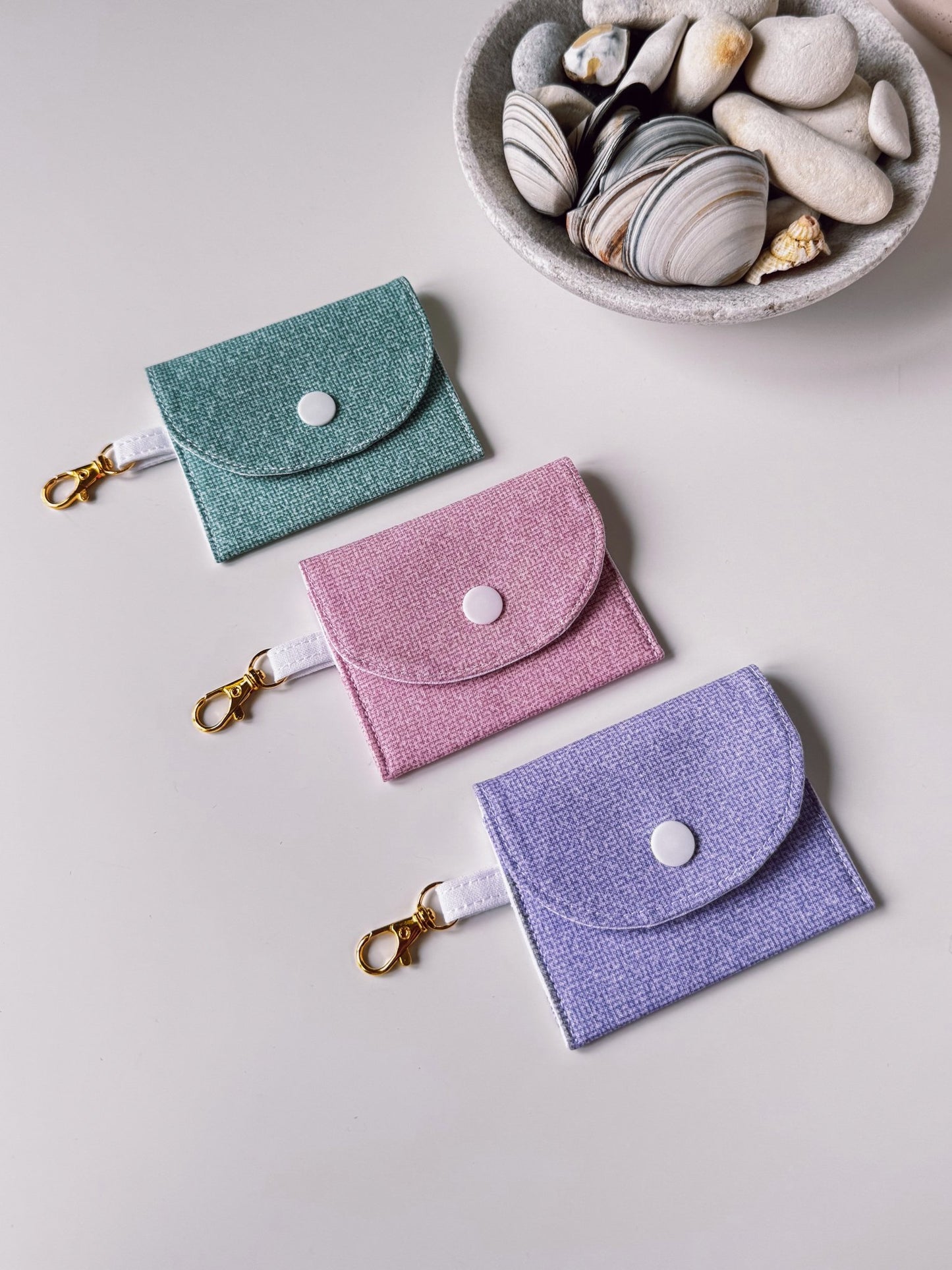 Mini Clip Case Soft Green - Ana Woods