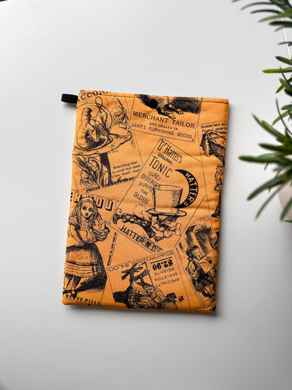 Alice in Wonderland Book & Gadget Sleeve - Ana Woods