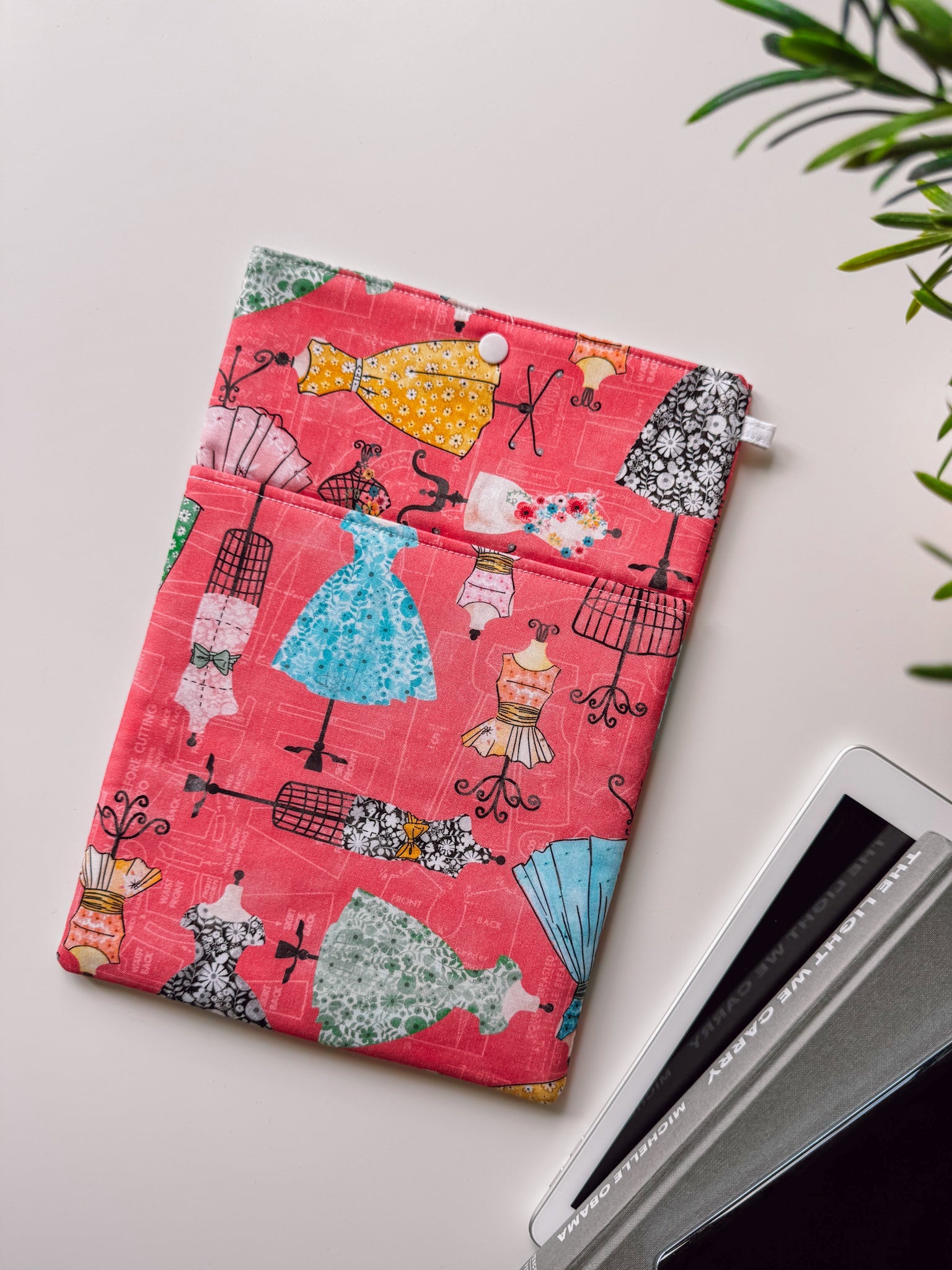Berry Seamstress Book & Gadget Sleeve - Ana Woods