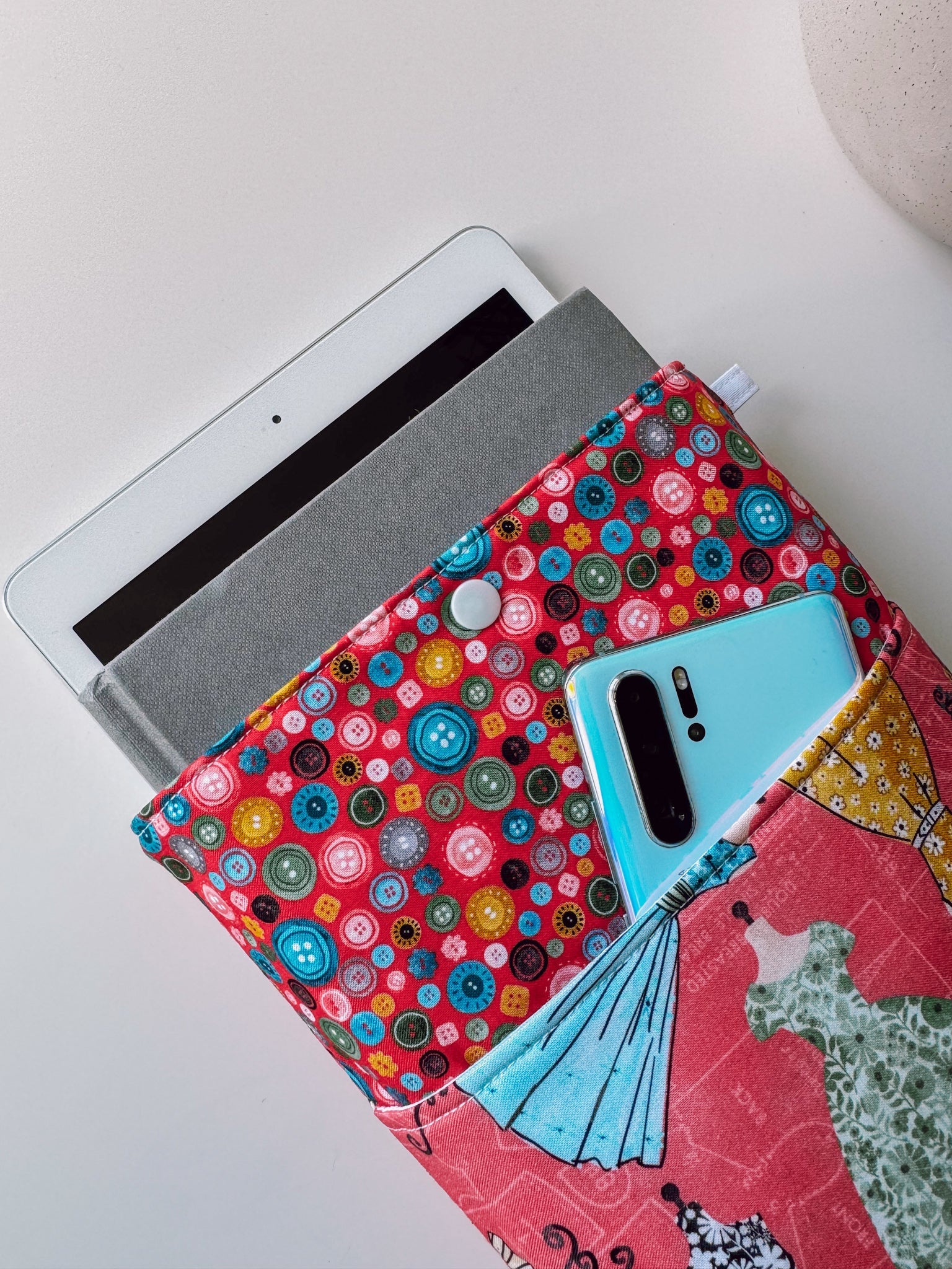 Book & Gadget Sleeve - Ana Woods