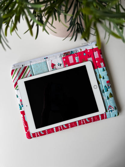 Christmas Village Quilted Zip Bags - Ana Woods