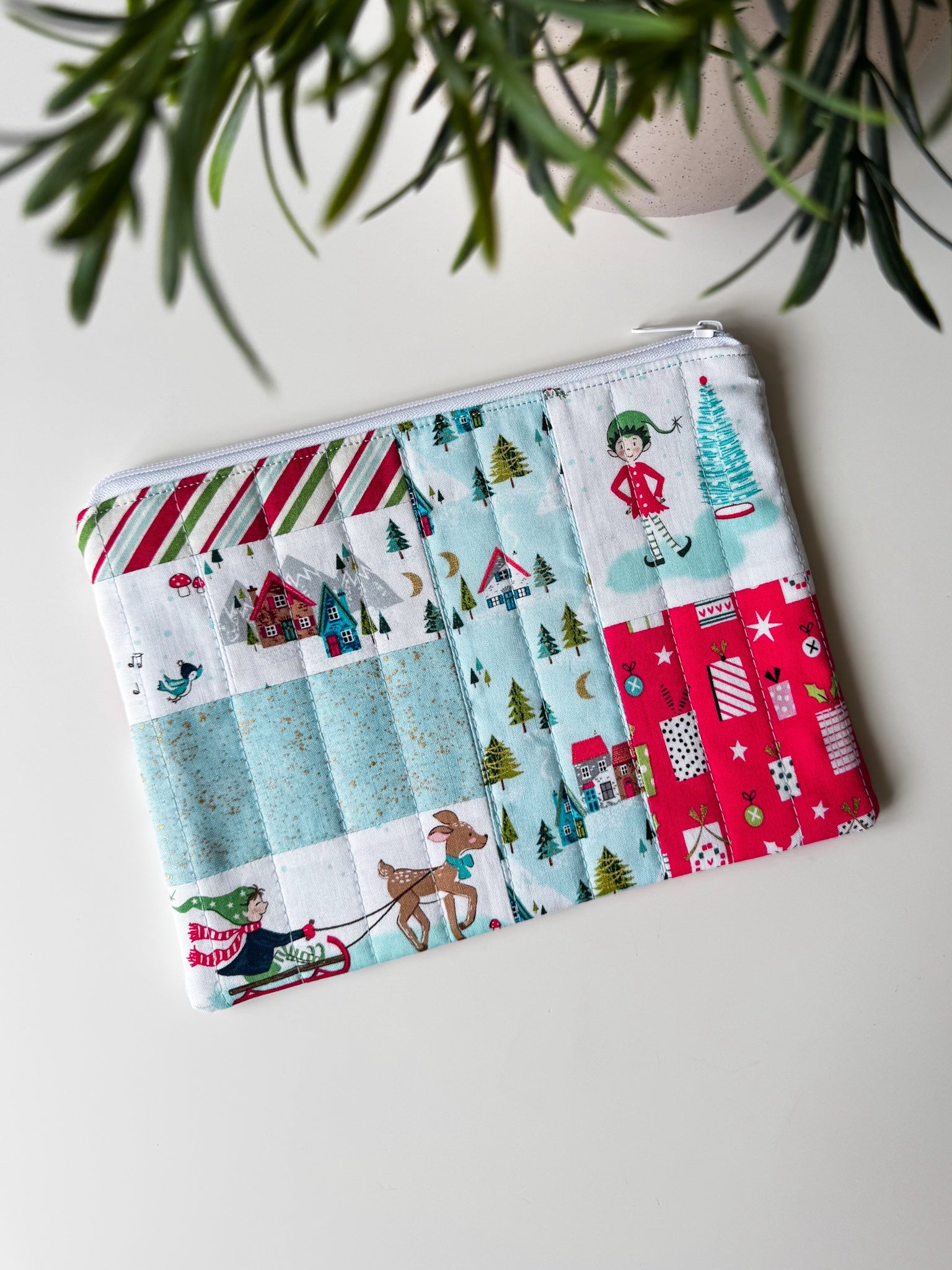 Christmas Village Quilted Zip Bags - Ana Woods