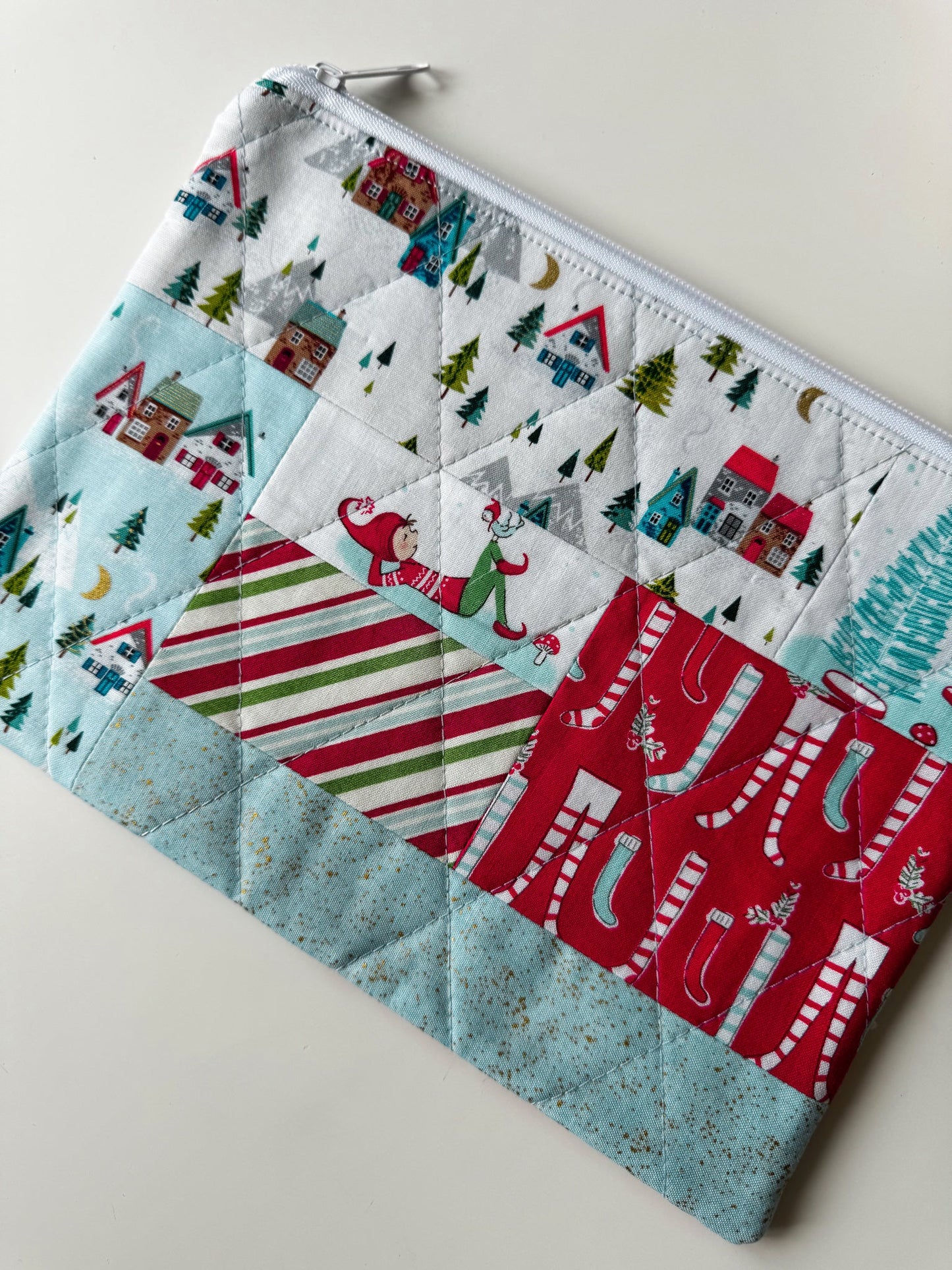 Christmas Village Quilted Zip Bags - Ana Woods