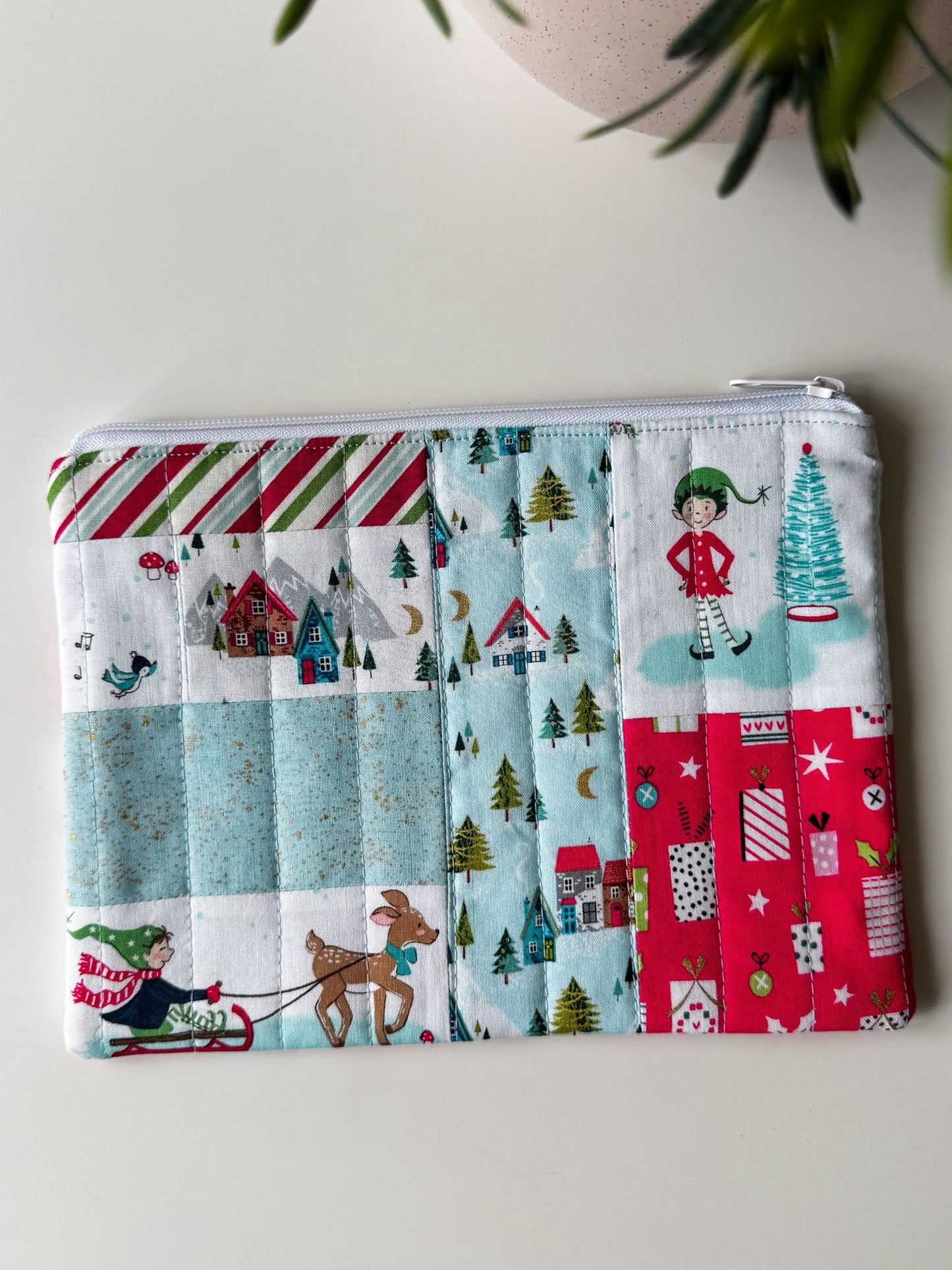 Christmas Village Quilted Zip Bags - Ana Woods