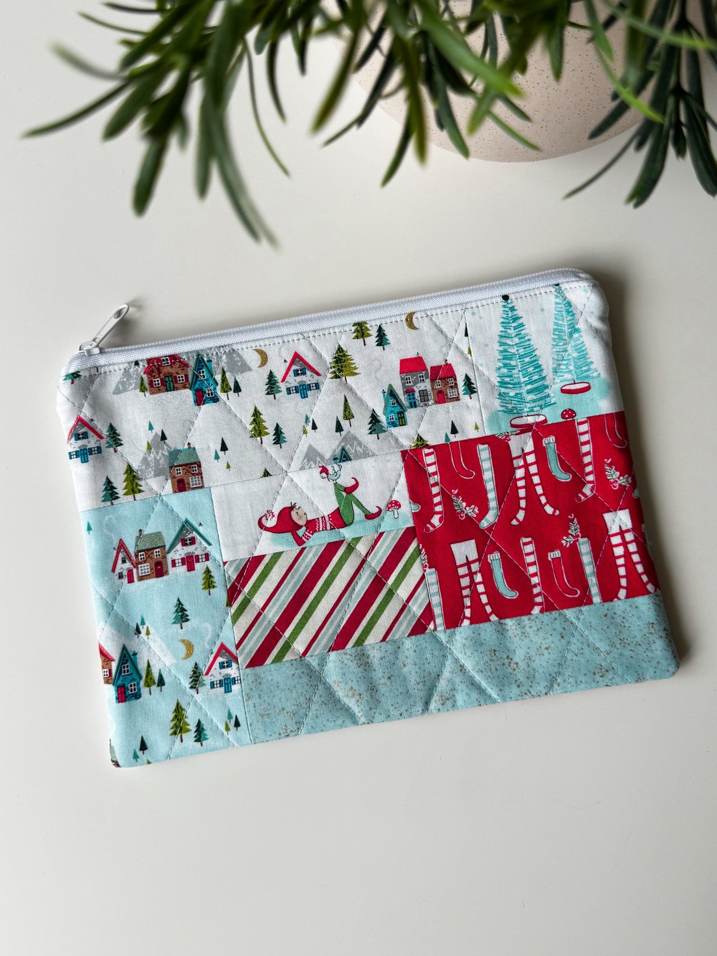 Christmas Village Quilted Zip Bags - Ana Woods