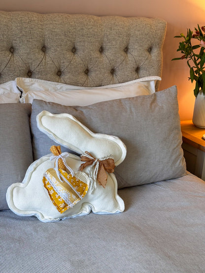 🐰 Daisy – Fleece Bunny Cushion with Carrot - Ana Woods