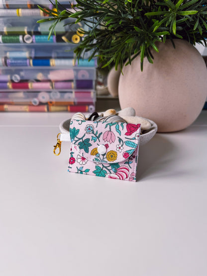 Mini Clip Case Flower Meadow (Liberty) - Ana Woods