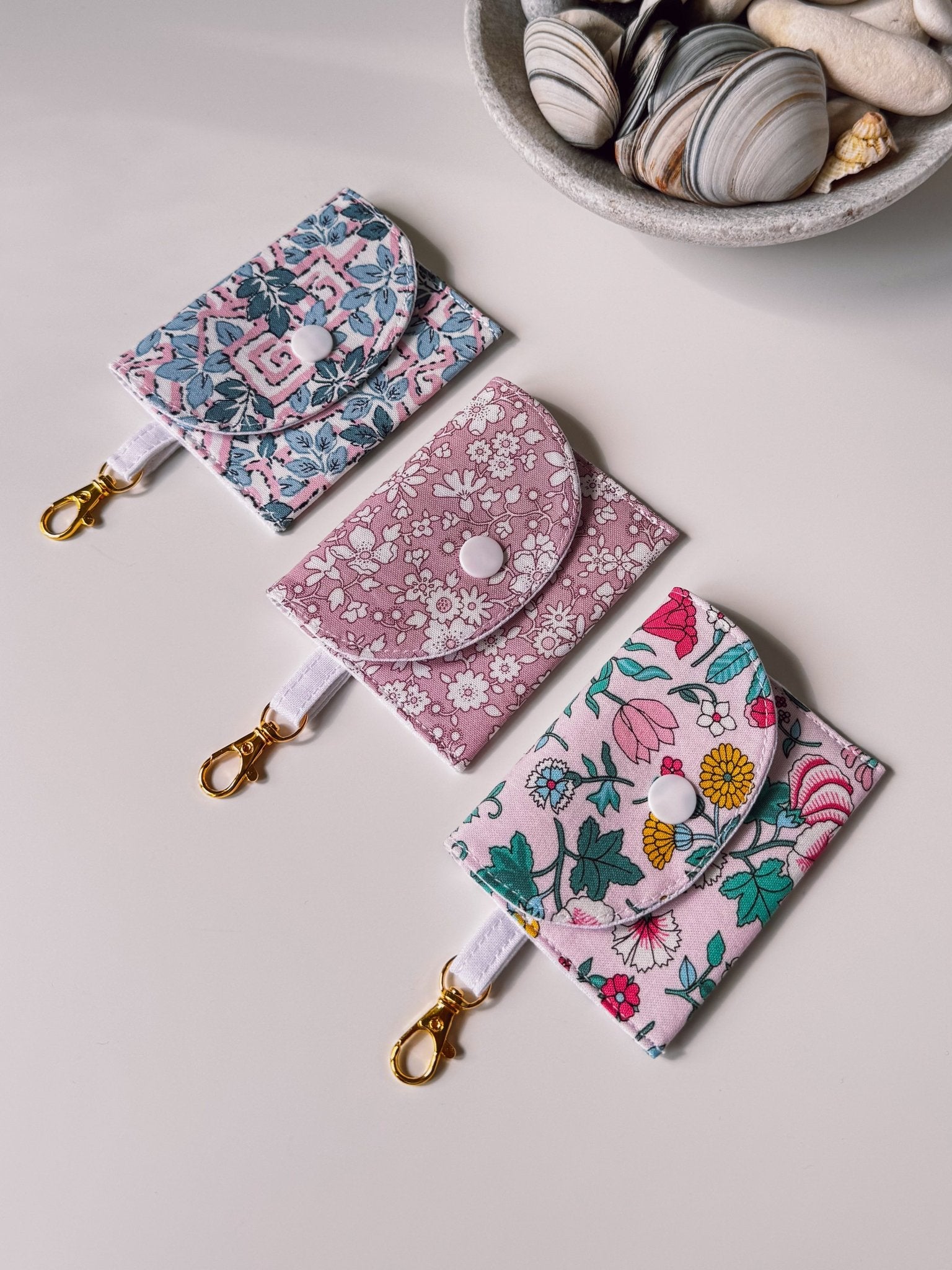 Mini Clip Case Petal Geometry (Liberty) - Ana Woods