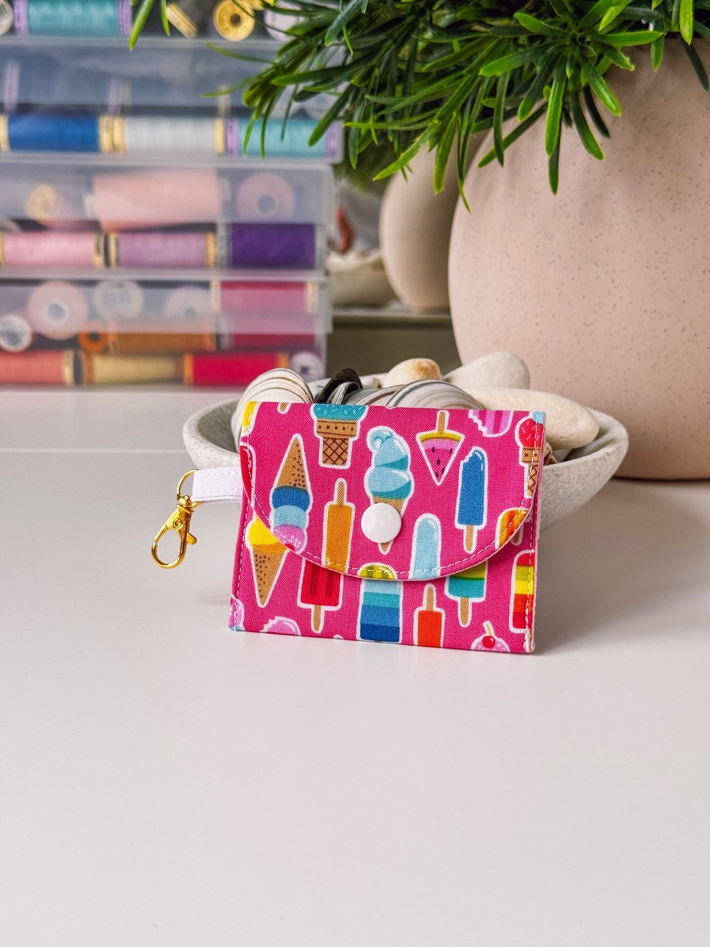 Mini Clip Case Pink Ice Creams - Ana Woods