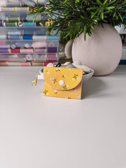 Mini Clip Case White Flowers (Liberty) - Ana Woods