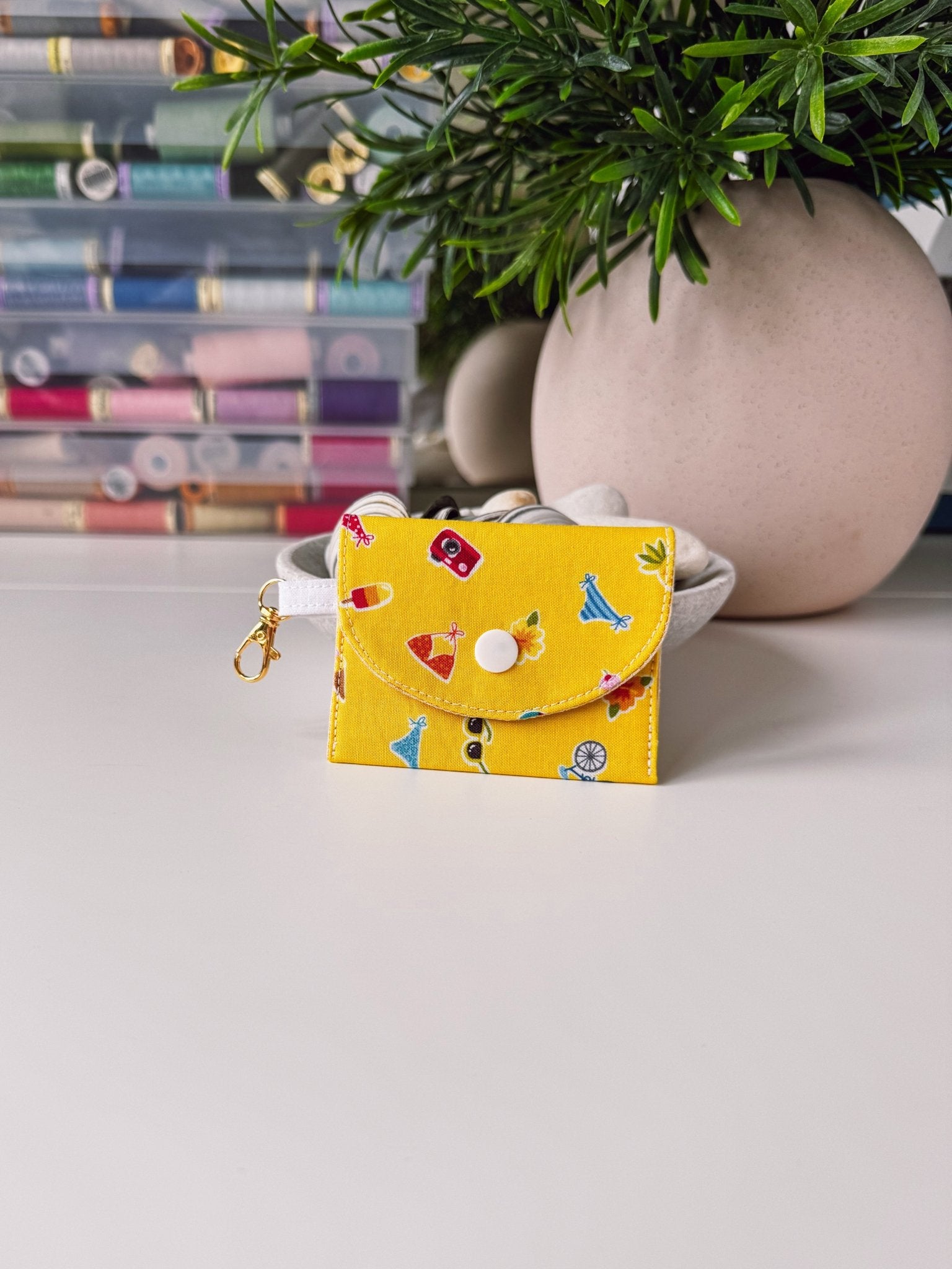 Mini Clip Case Yellow Summer Vibe - Ana Woods